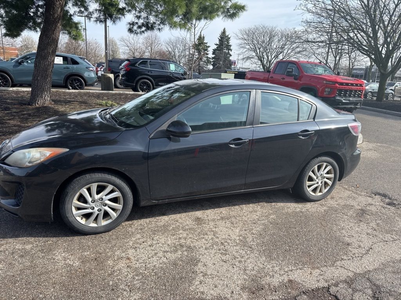 View vehicle photo 3