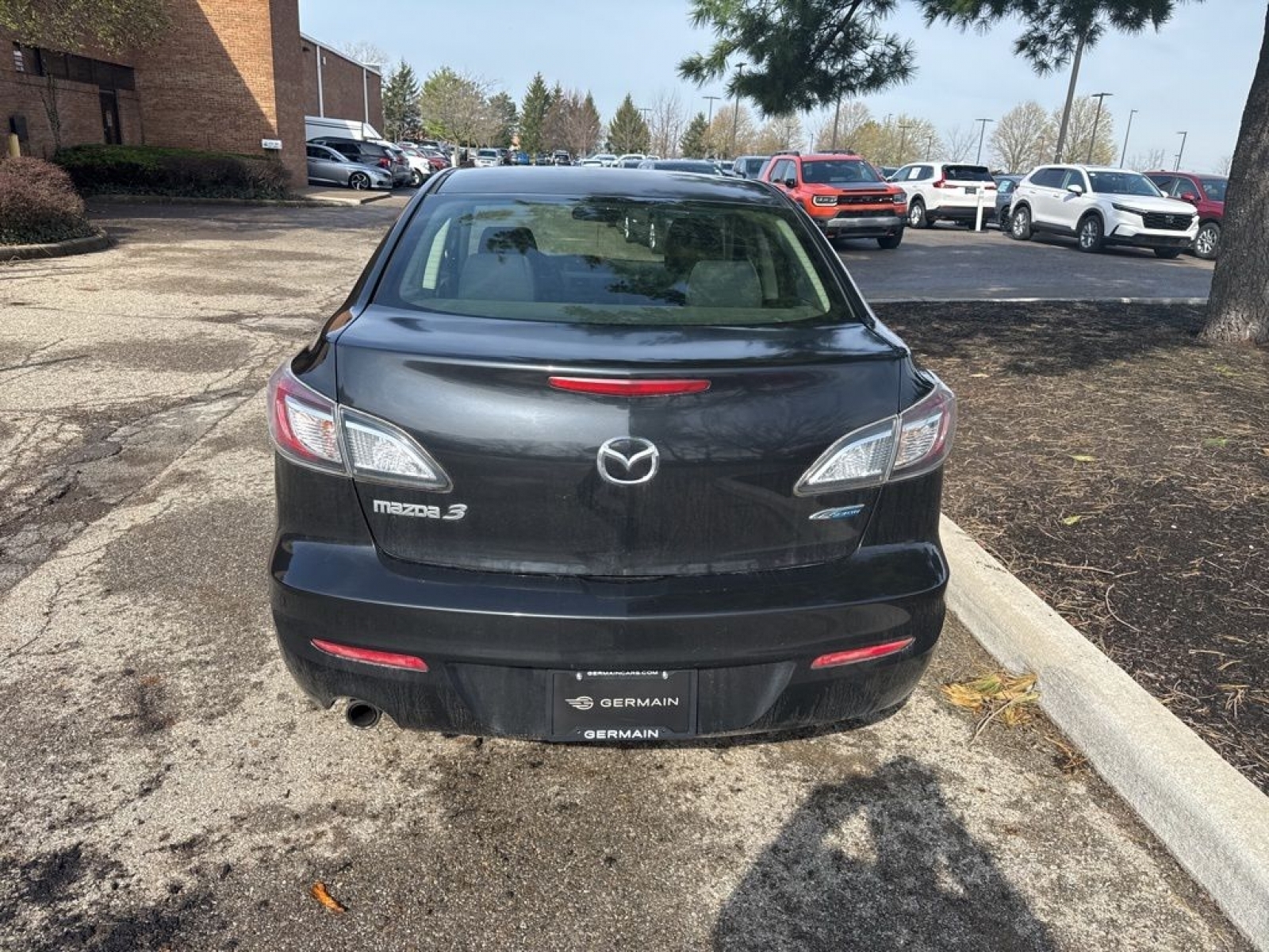 View vehicle photo 5