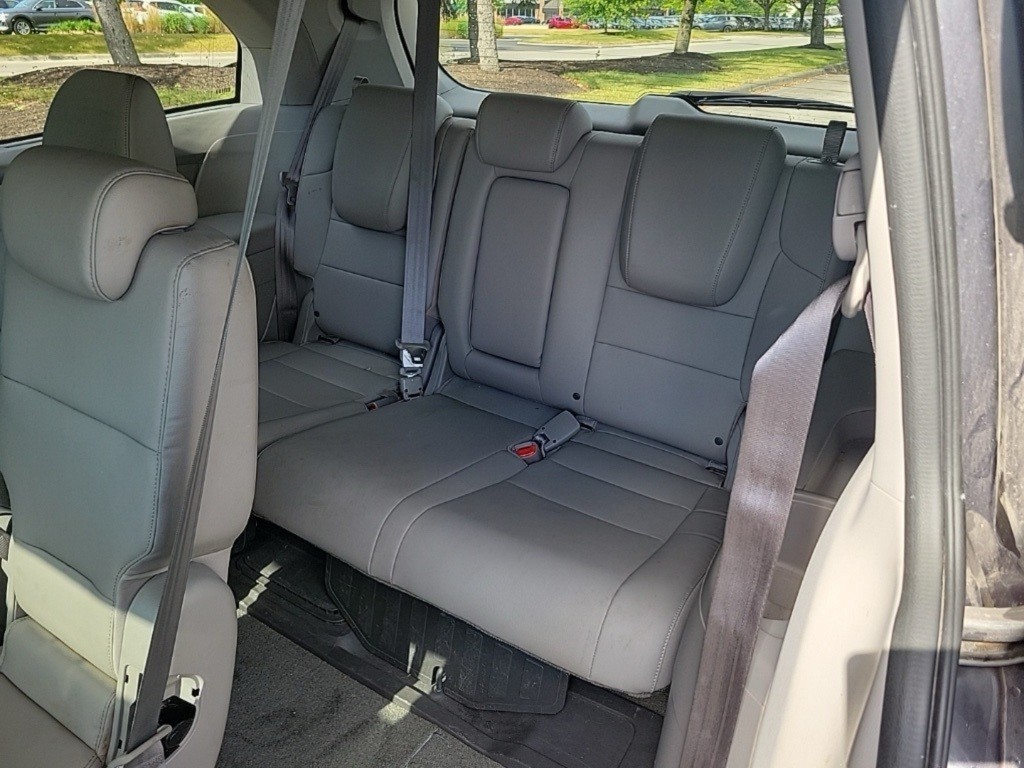 Certified, 2016 Honda Odyssey Touring, Gray, KC8954-16