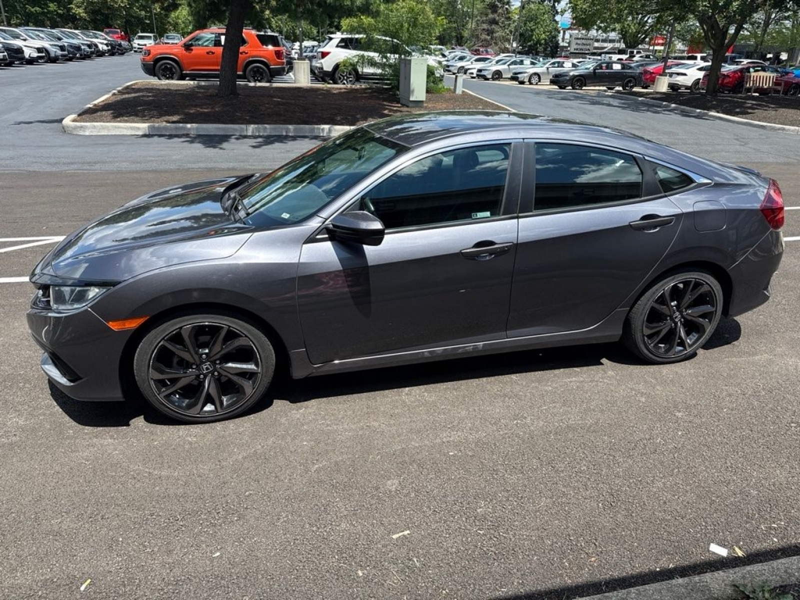 View vehicle photo 6