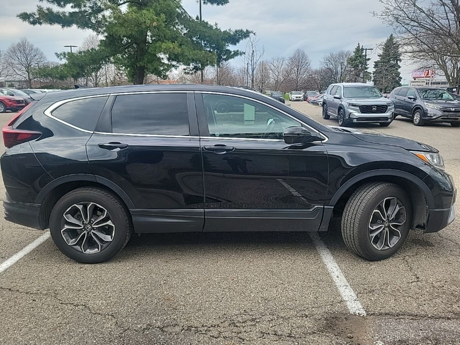 View vehicle photo 7