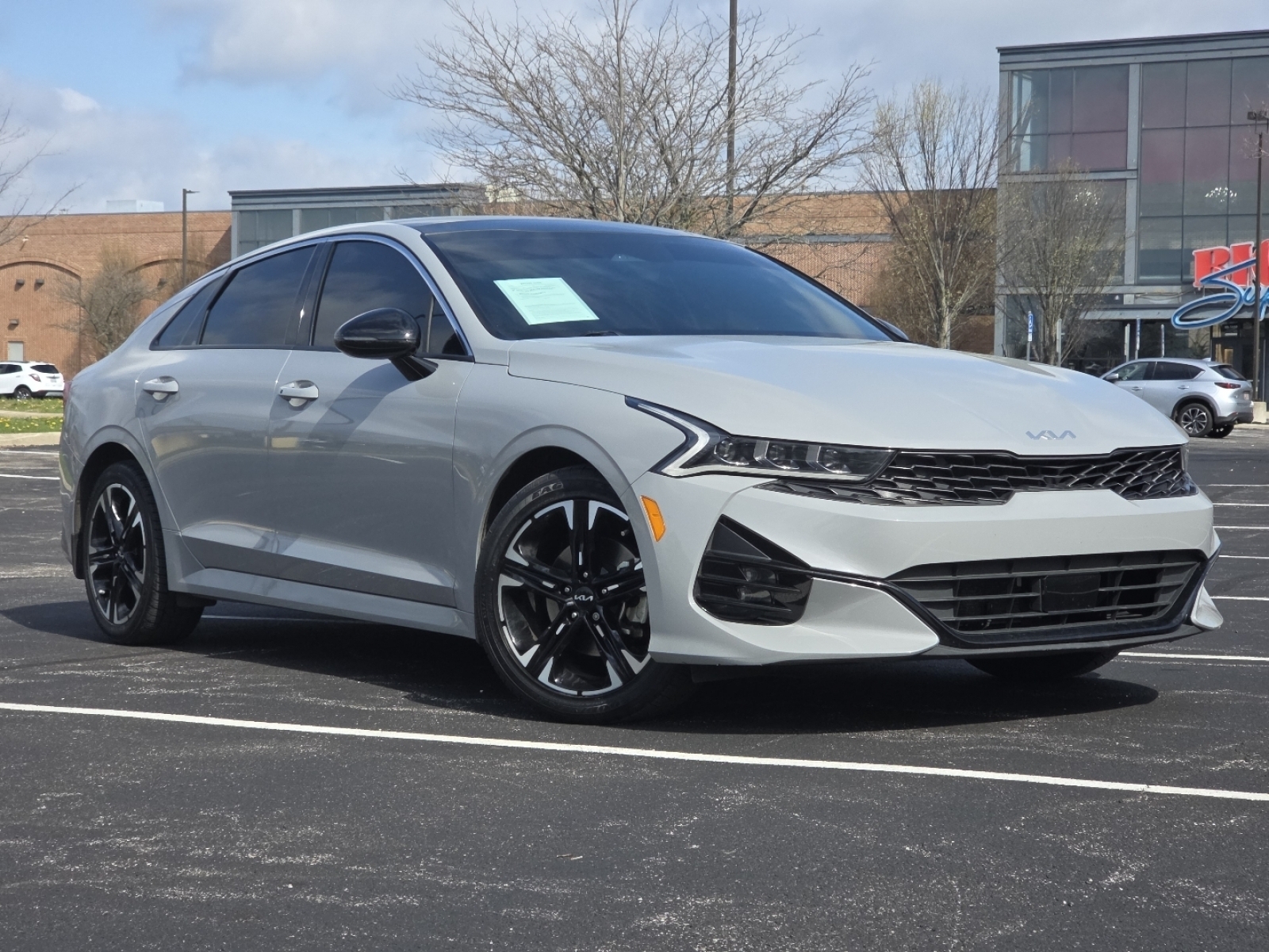 View vehicle photo 2