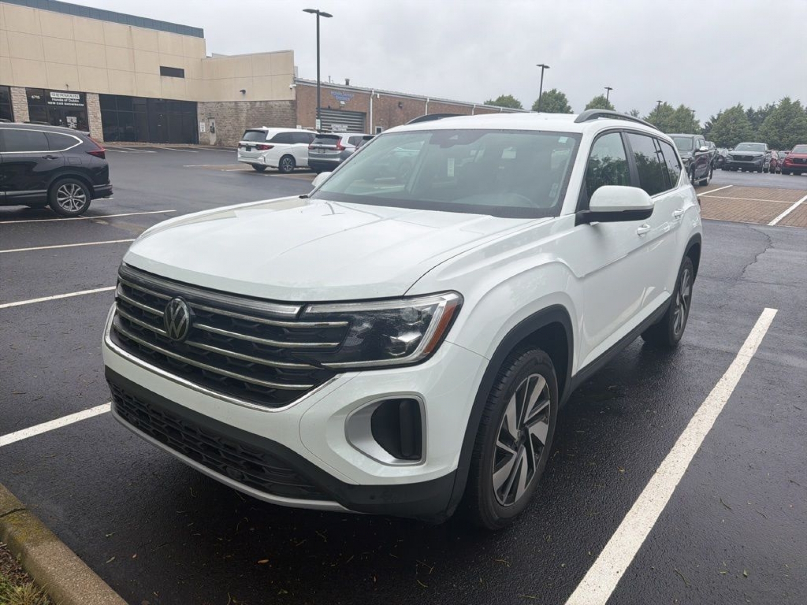 View vehicle photo 3