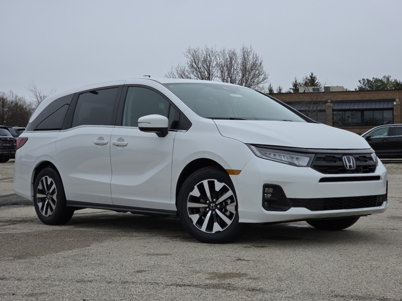 View vehicle photo 2