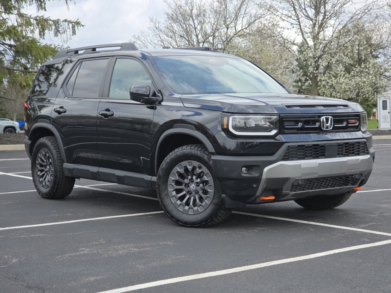 View vehicle photo 2