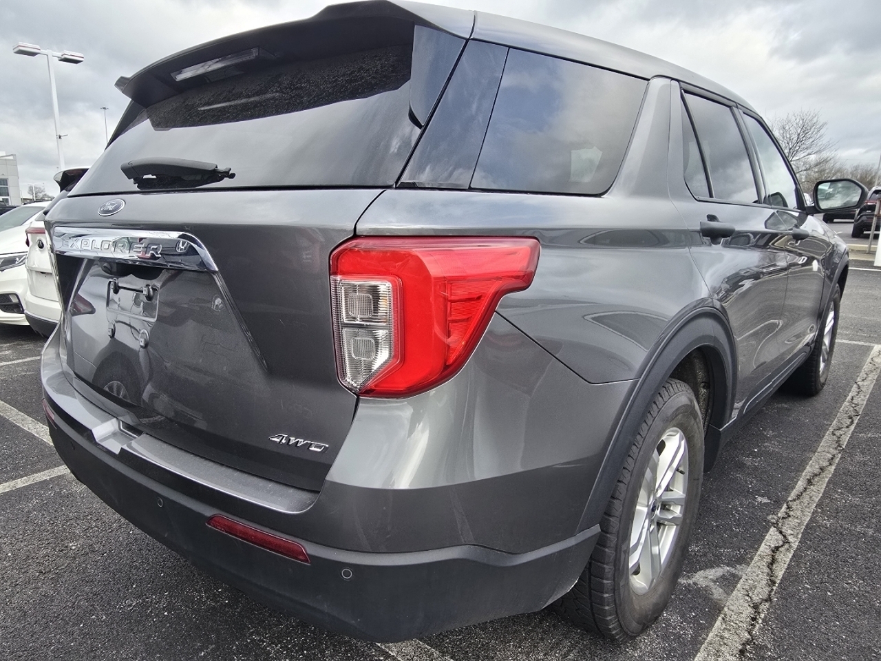 View vehicle photo 7