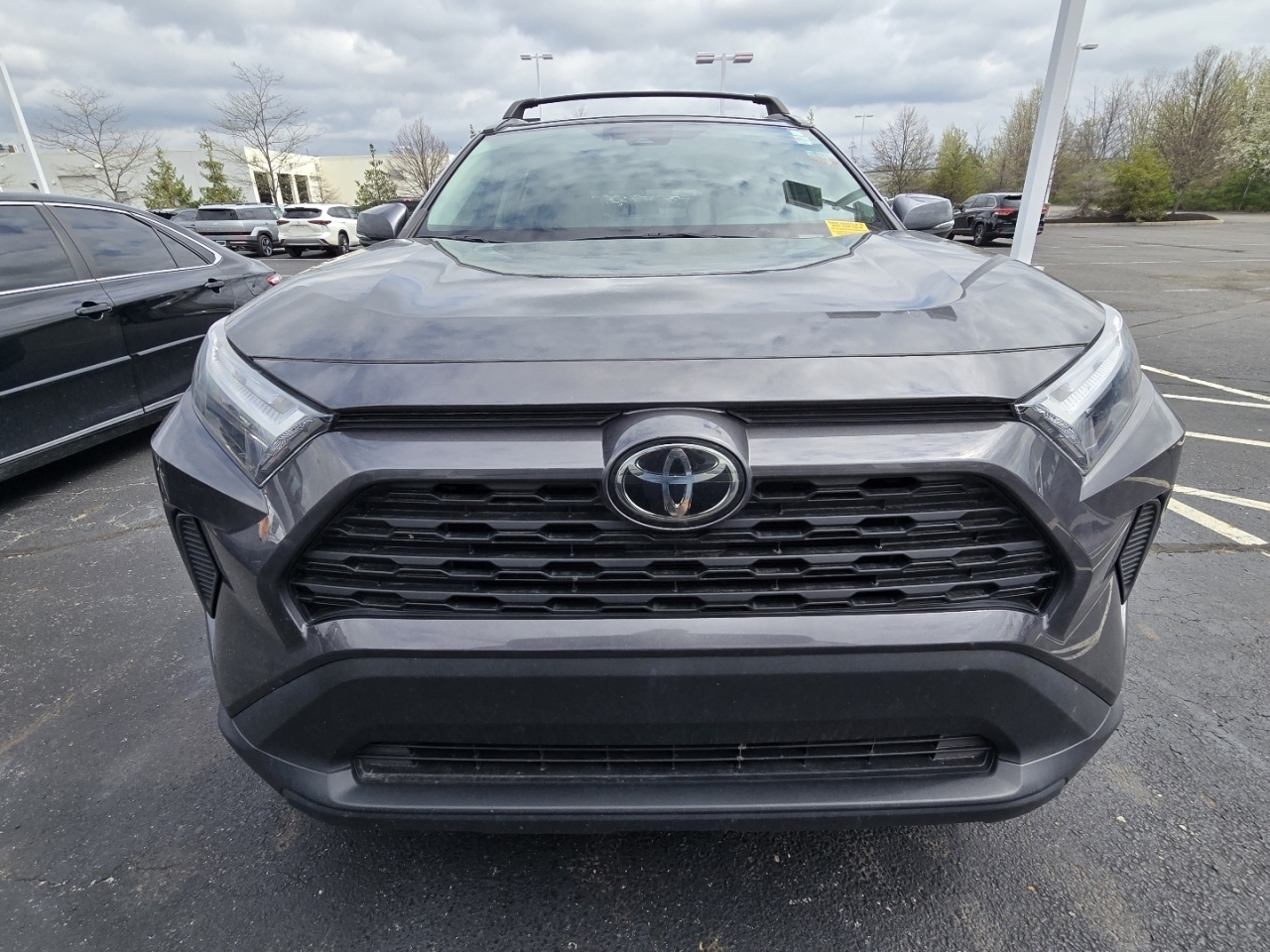 View vehicle photo 2