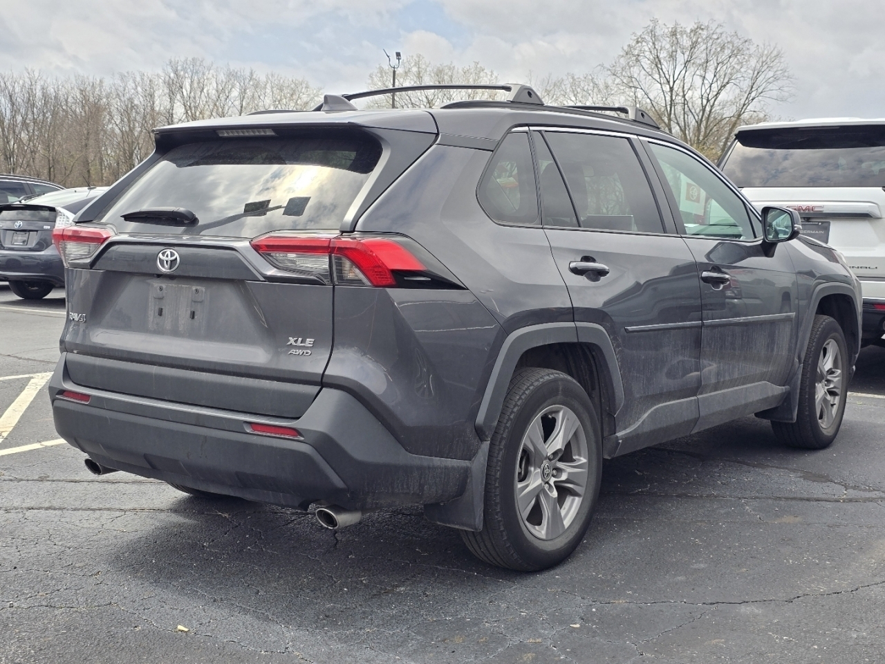 View vehicle photo 7