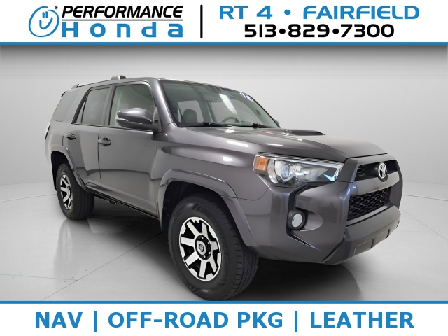 2018 Toyota RAV4 LE, JJ199339, Photo 1
