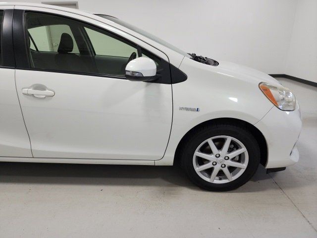 Used, 2012 Toyota Prius c 5-door HB One, White, C1524073-18