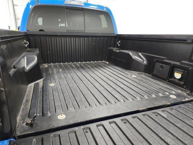 Used, 2021 Toyota Tacoma 4WD TRD Off Road Double Cab 5' Bed V6 AT, Blue, MM386345A-31