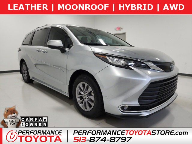 2022 Toyota Sienna XLE Woodland Edition AWD, NS056525A, Photo 1