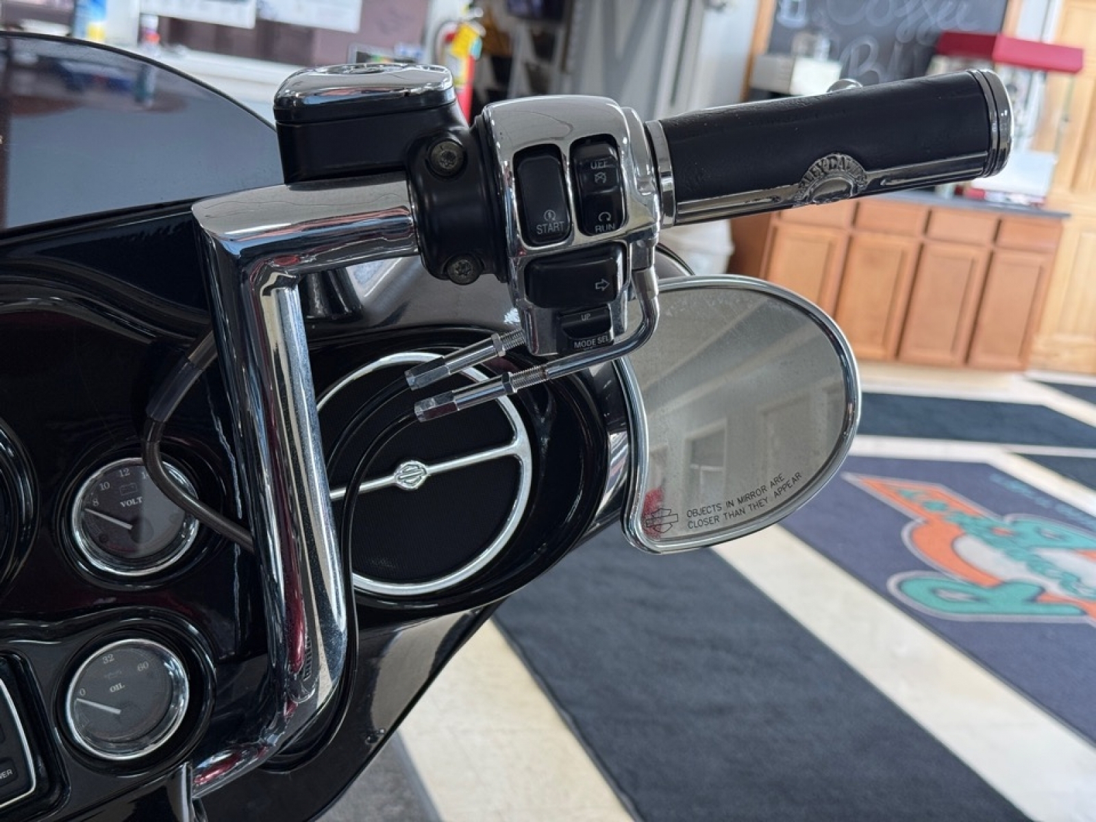 2002 Harley Davidson FLHTCI / Electra Glide Classic photo 4