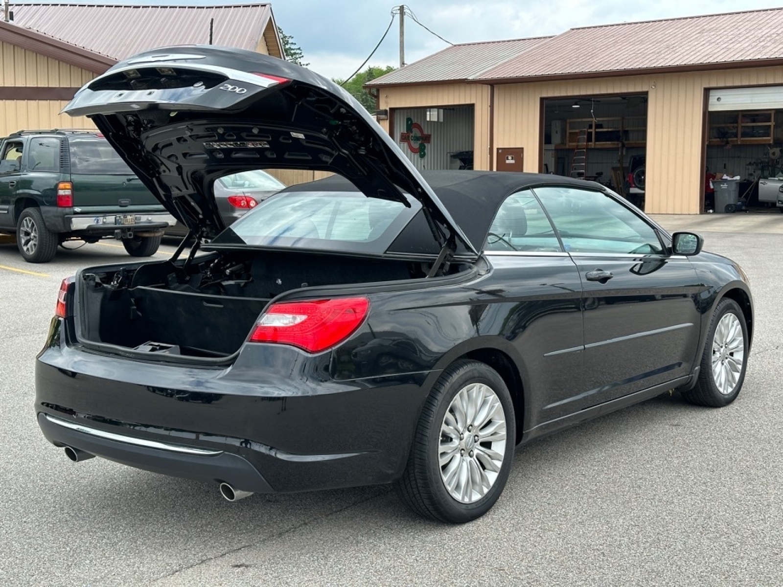 2013 Chrysler 200