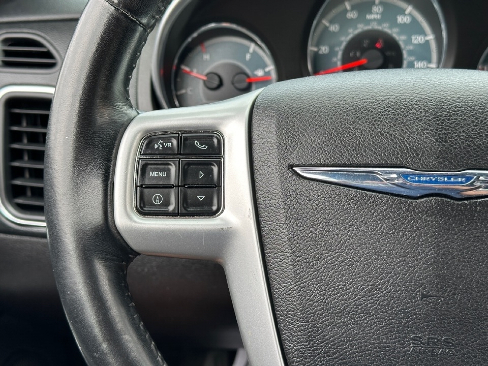 2013 Chrysler 200