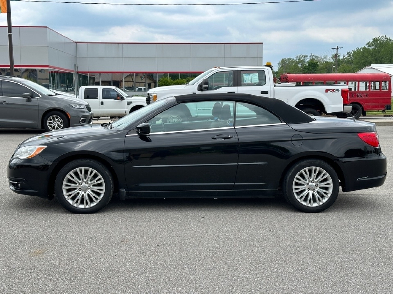 2013 Chrysler 200