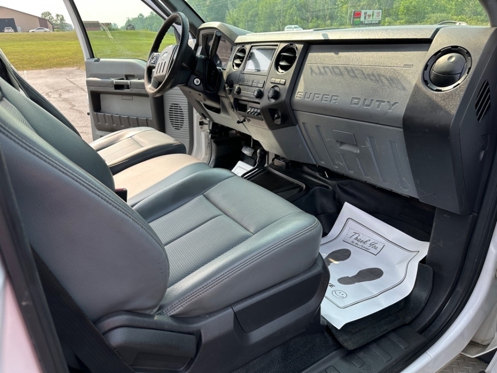 2014 Ford Super Duty F-550 DRW Chassis C