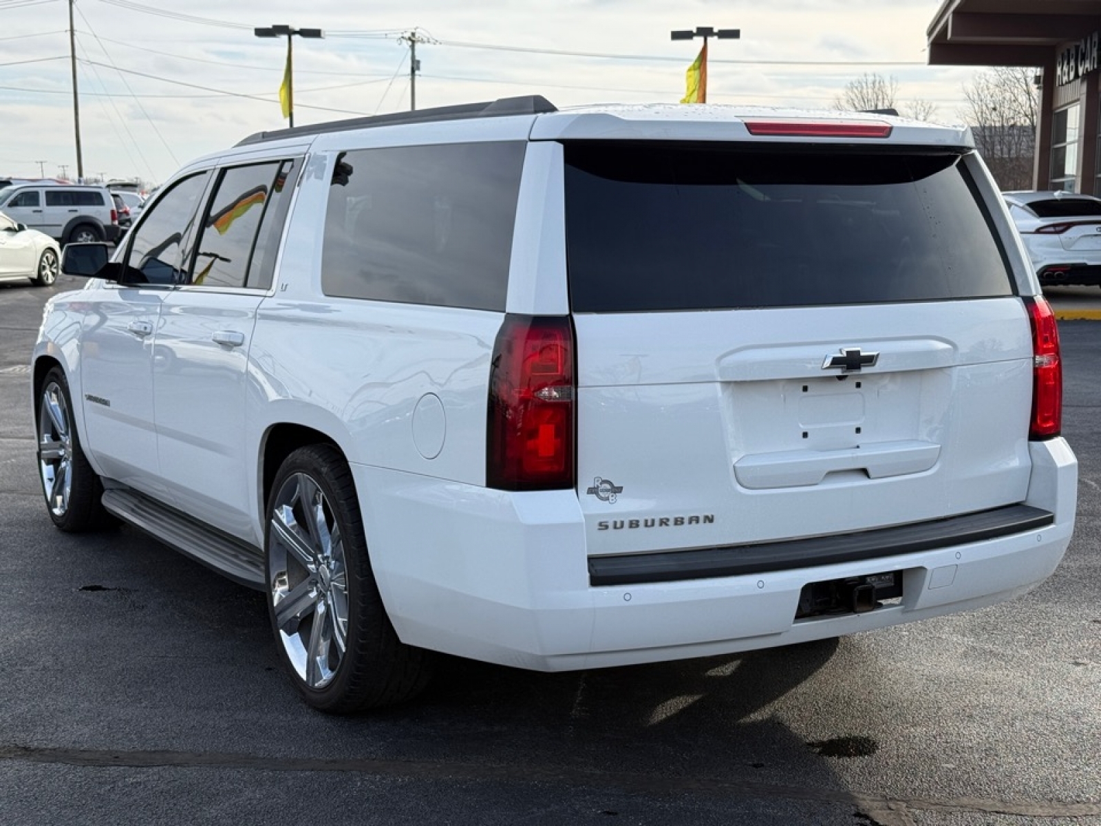 2015 Chevrolet Suburban 1500 image