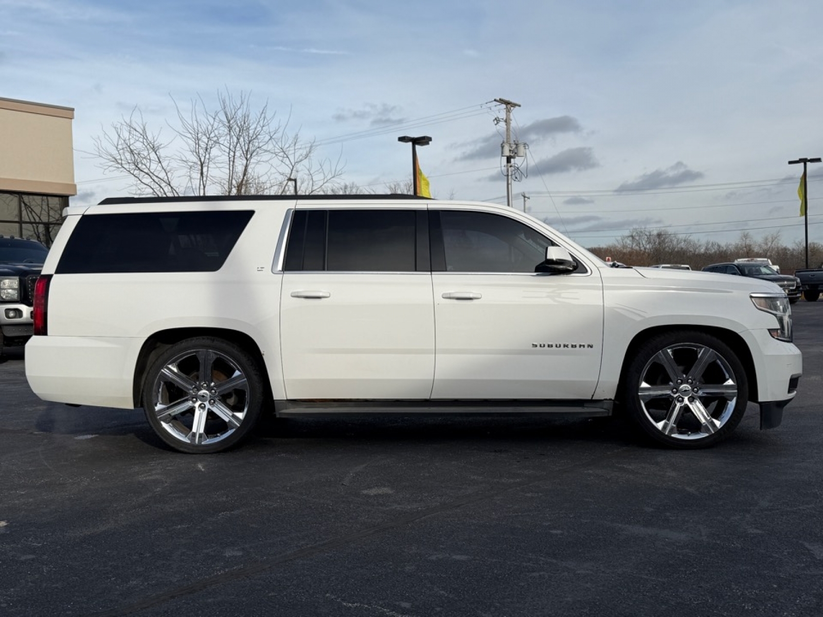 2015 Chevrolet Suburban 1500 image