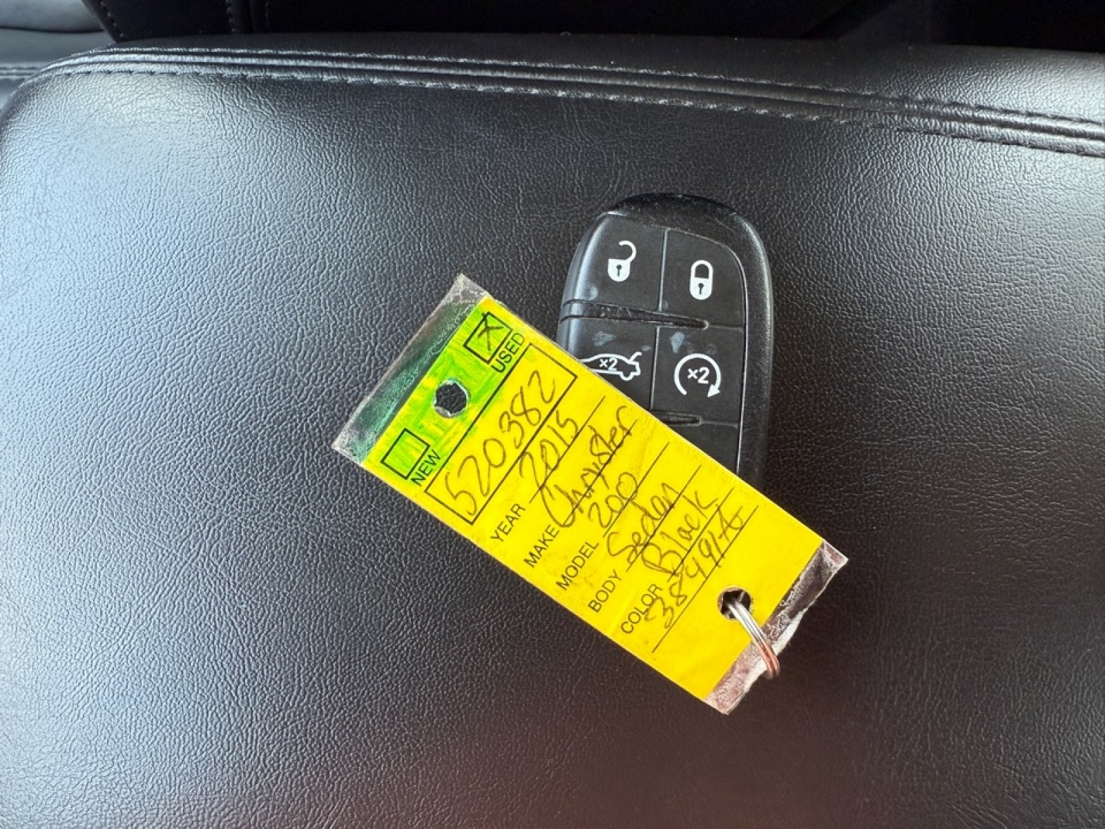 2015 Chrysler 200 C, 38491A, Photo