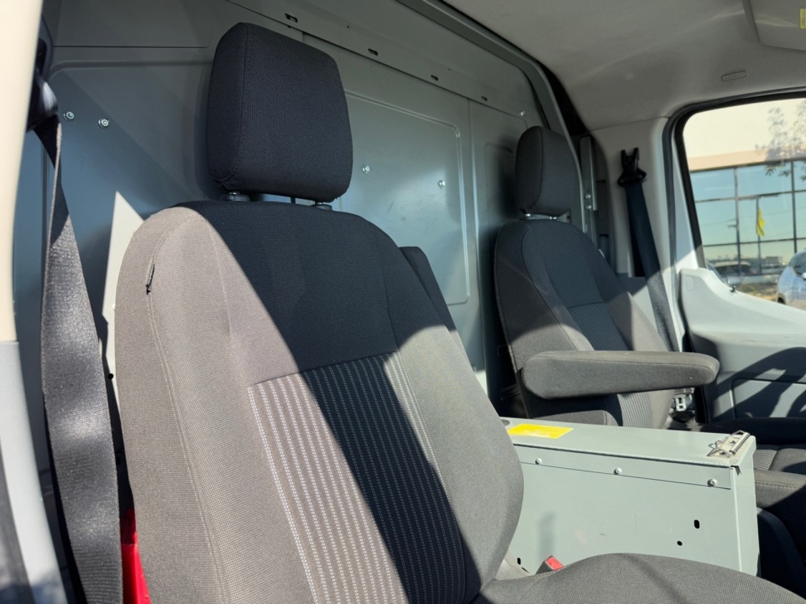 2015 Ford Transit-250 T-250 130