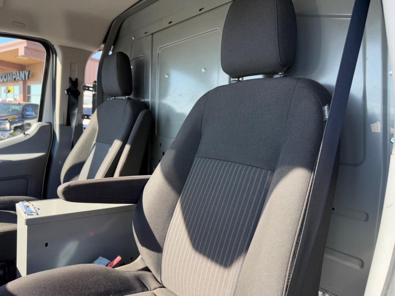 2015 Ford Transit-250 T-250 130