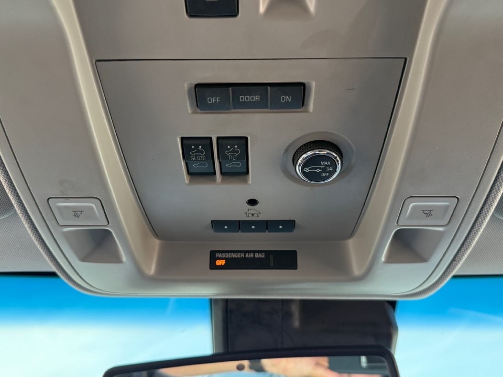 2016 Chevrolet Suburban LTZ, 38519A, Photo