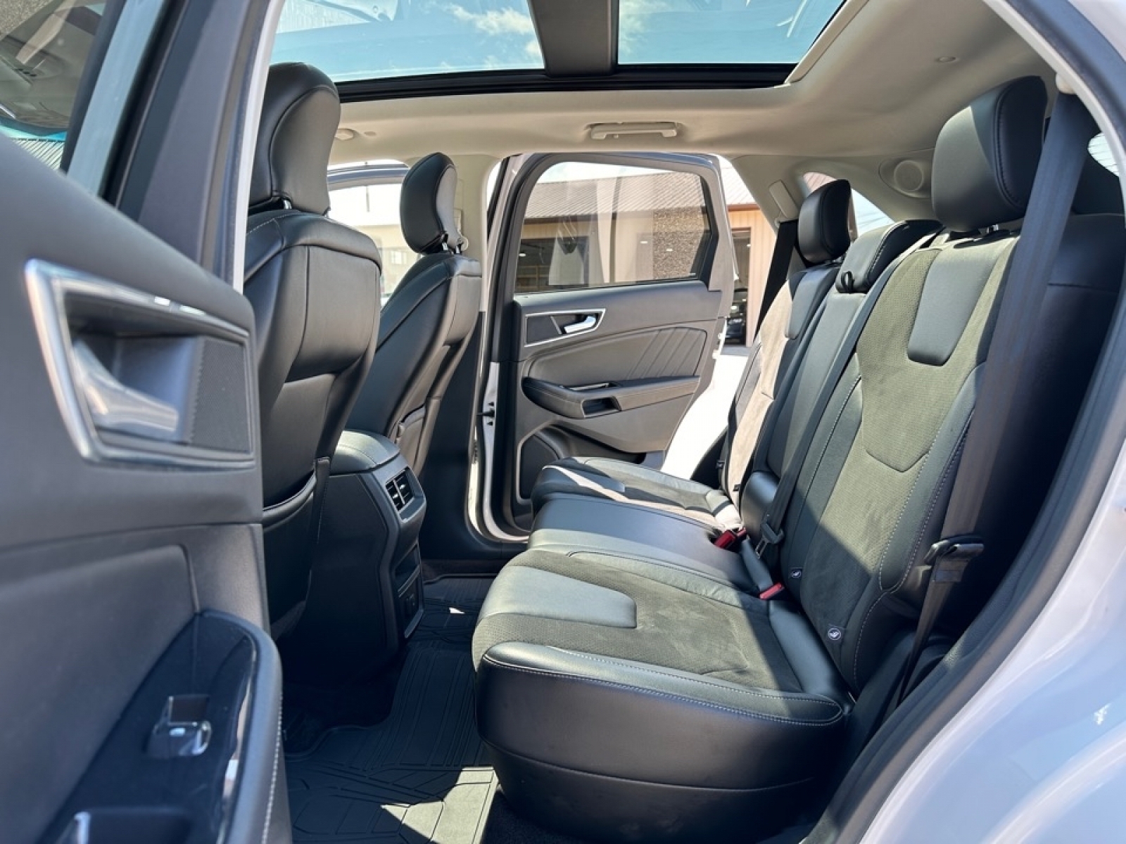 2016 Ford Edge