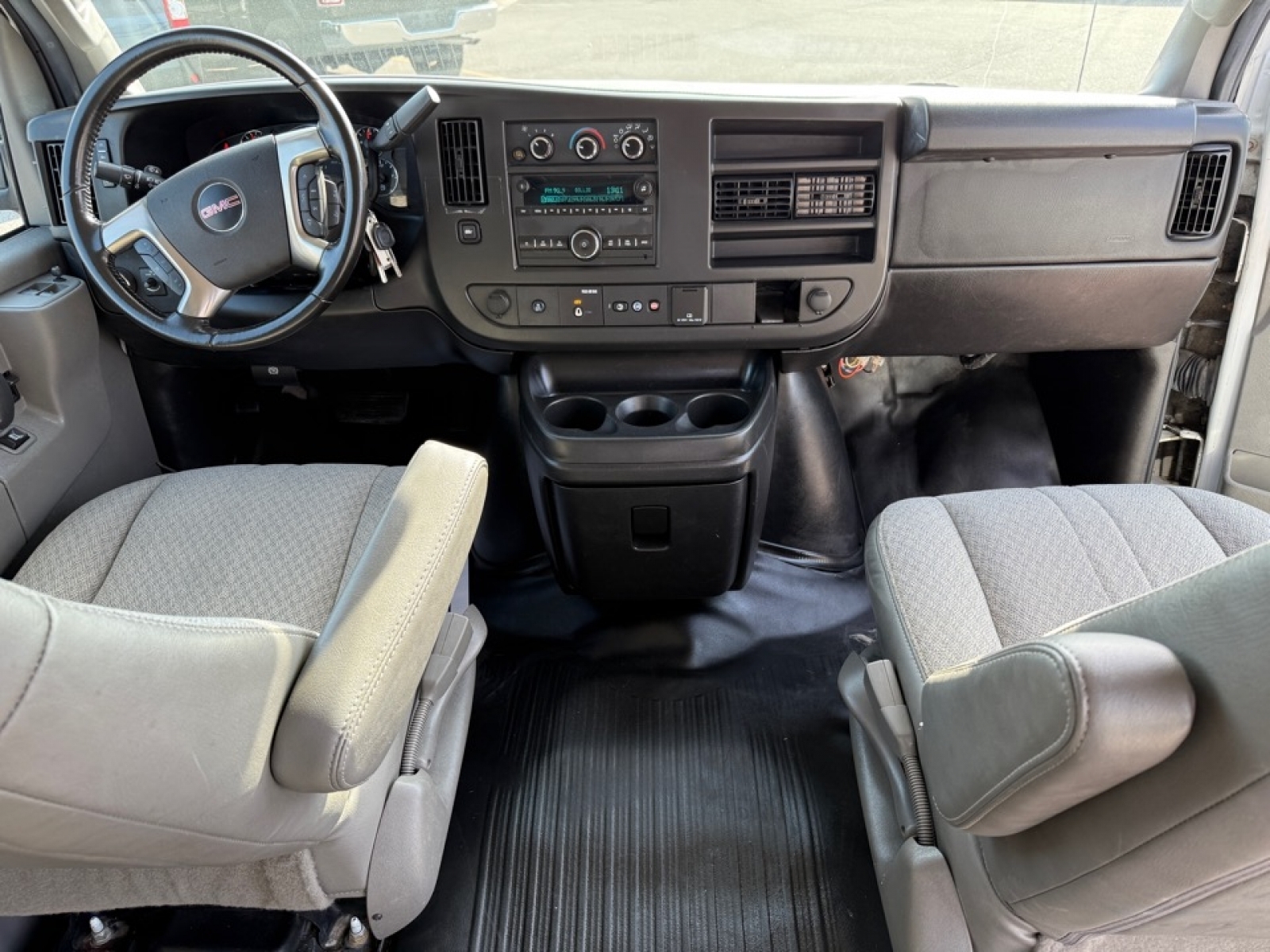 2016 GMC Savana 3500