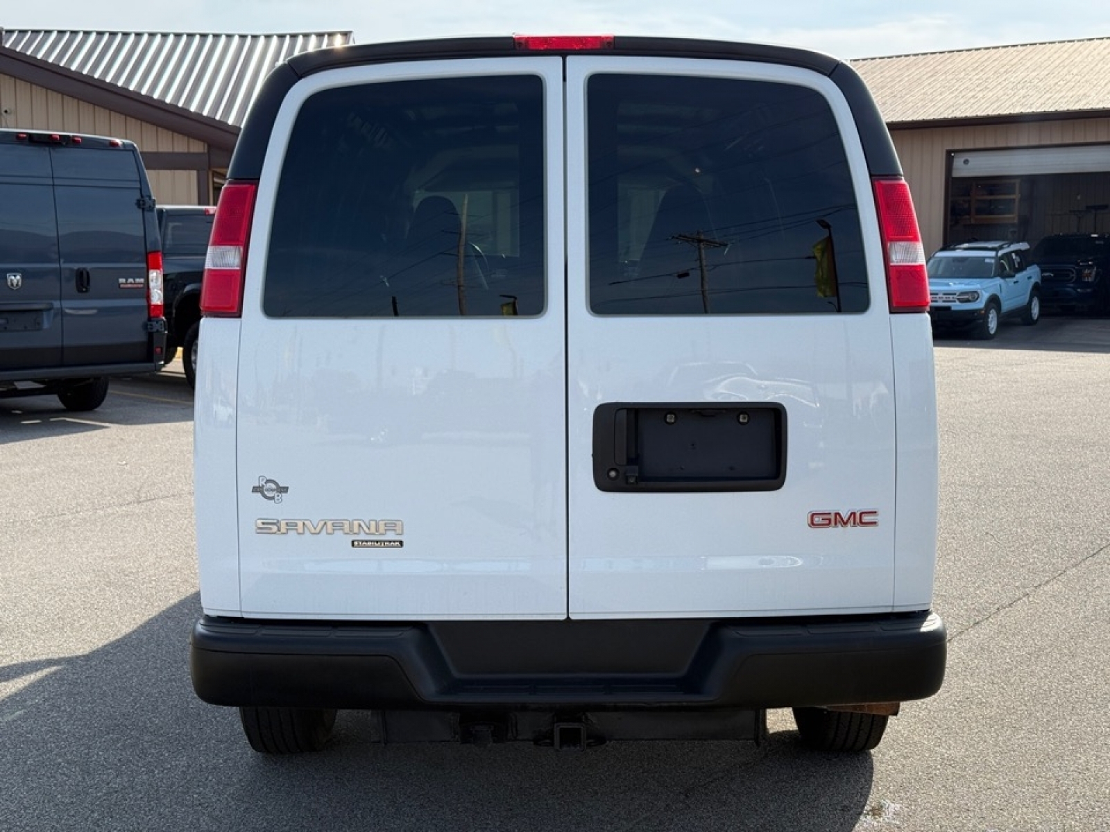 2016 GMC Savana 3500