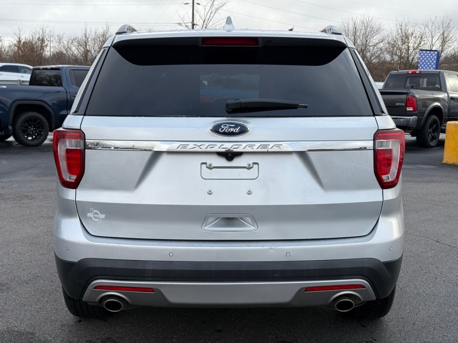 2017 Ford Explorer image