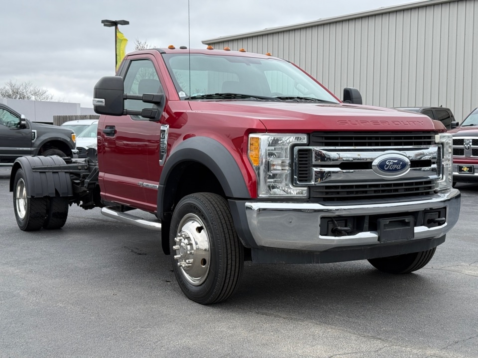 2017 Ford F-550 XLT photo 2
