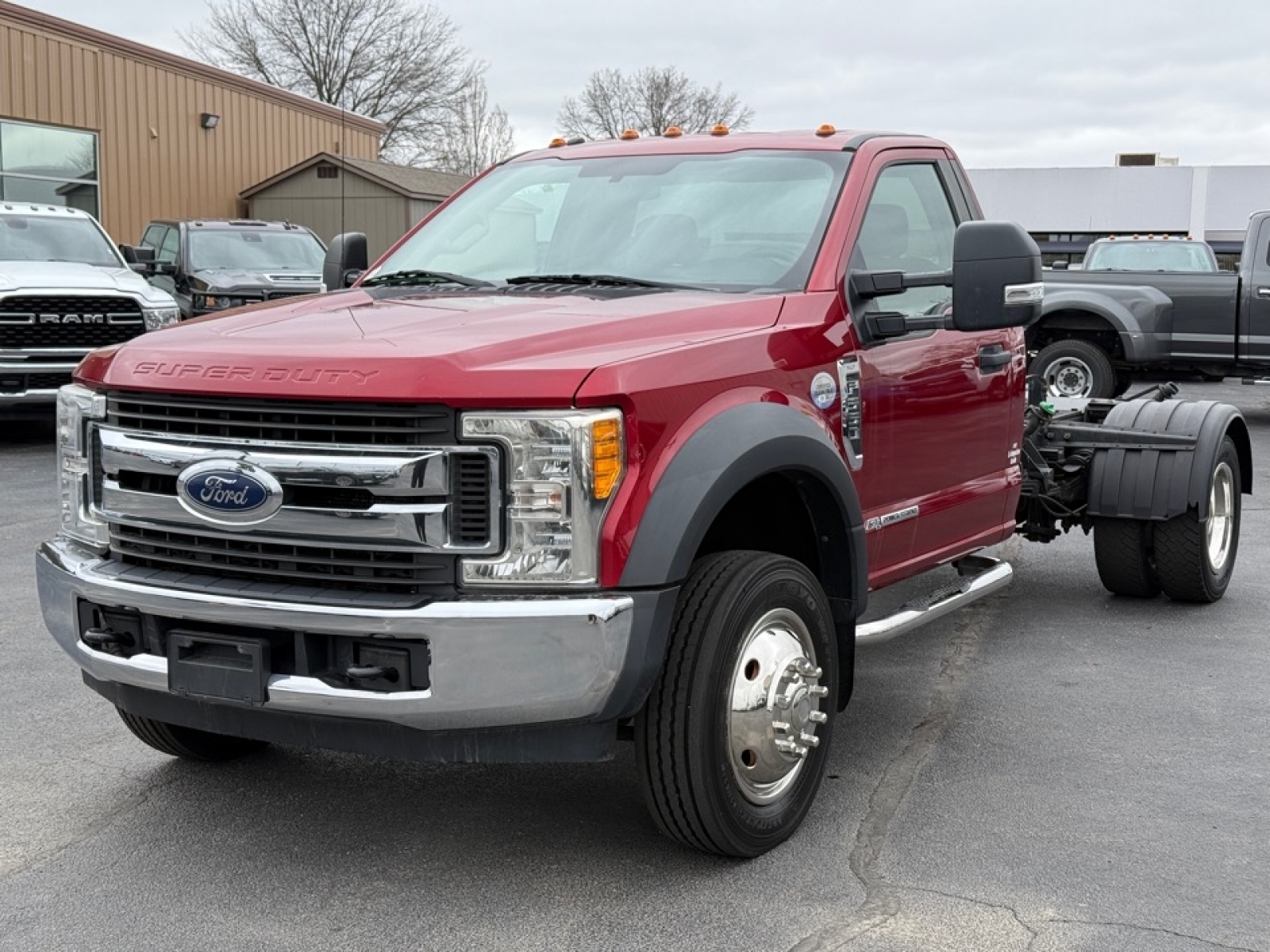 2017 Ford F-550 XLT photo 4