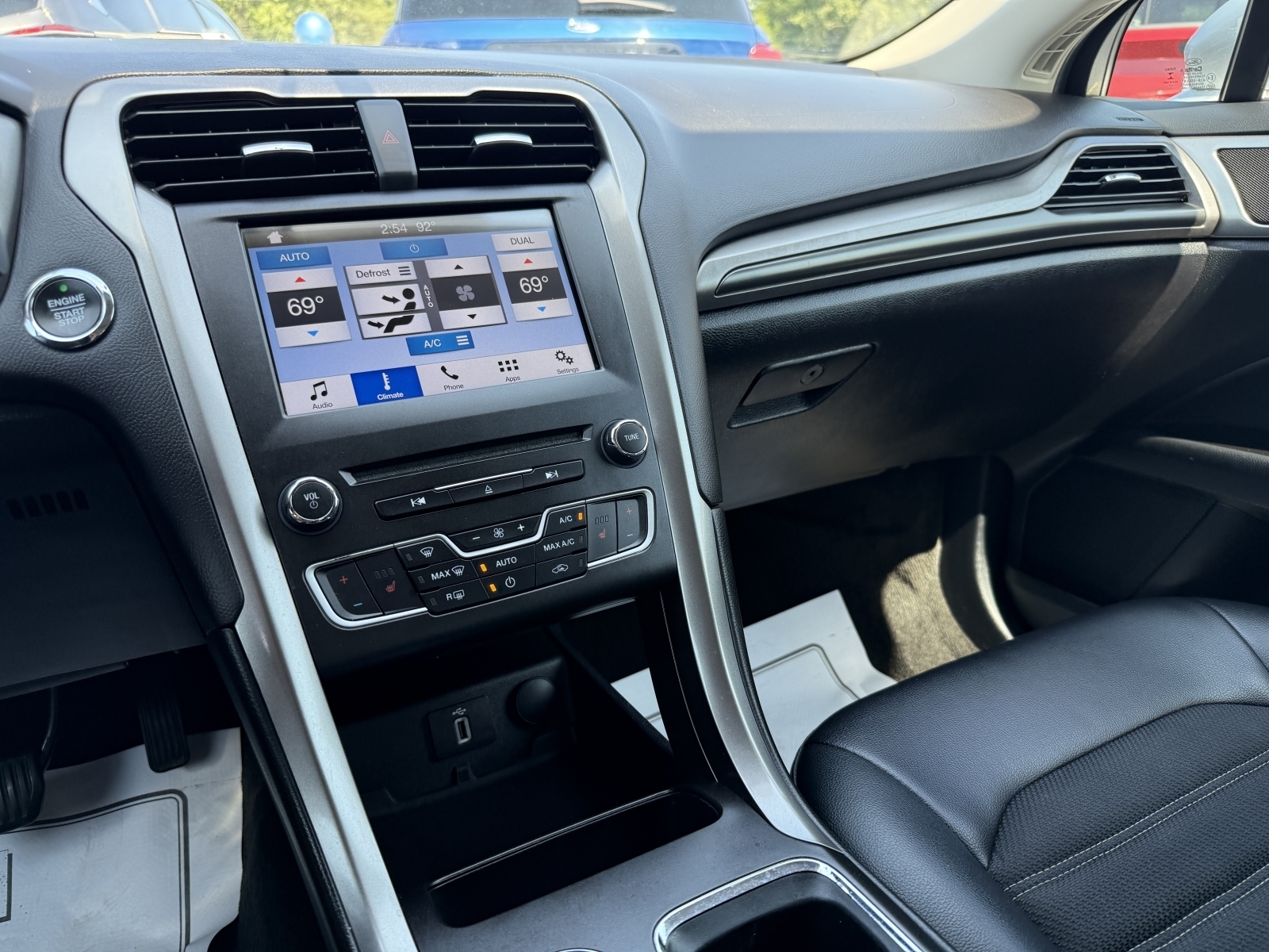2017 Ford Fusion SE, 38649, Photo