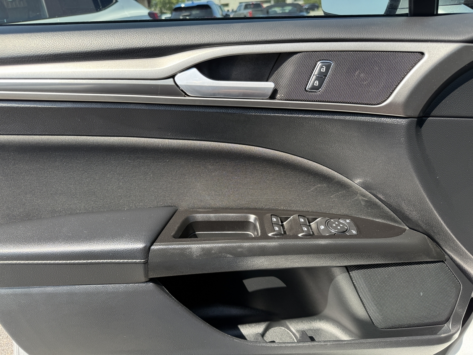 2017 Ford Fusion SE, 38649, Photo