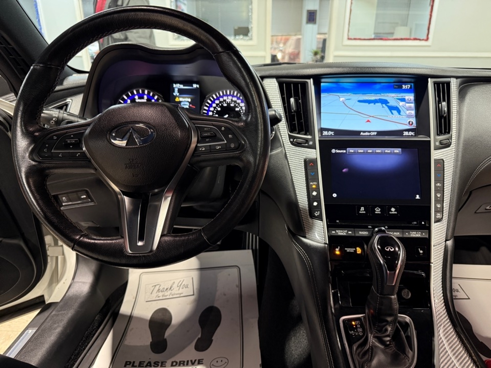 2017 INFINITI Q60 image