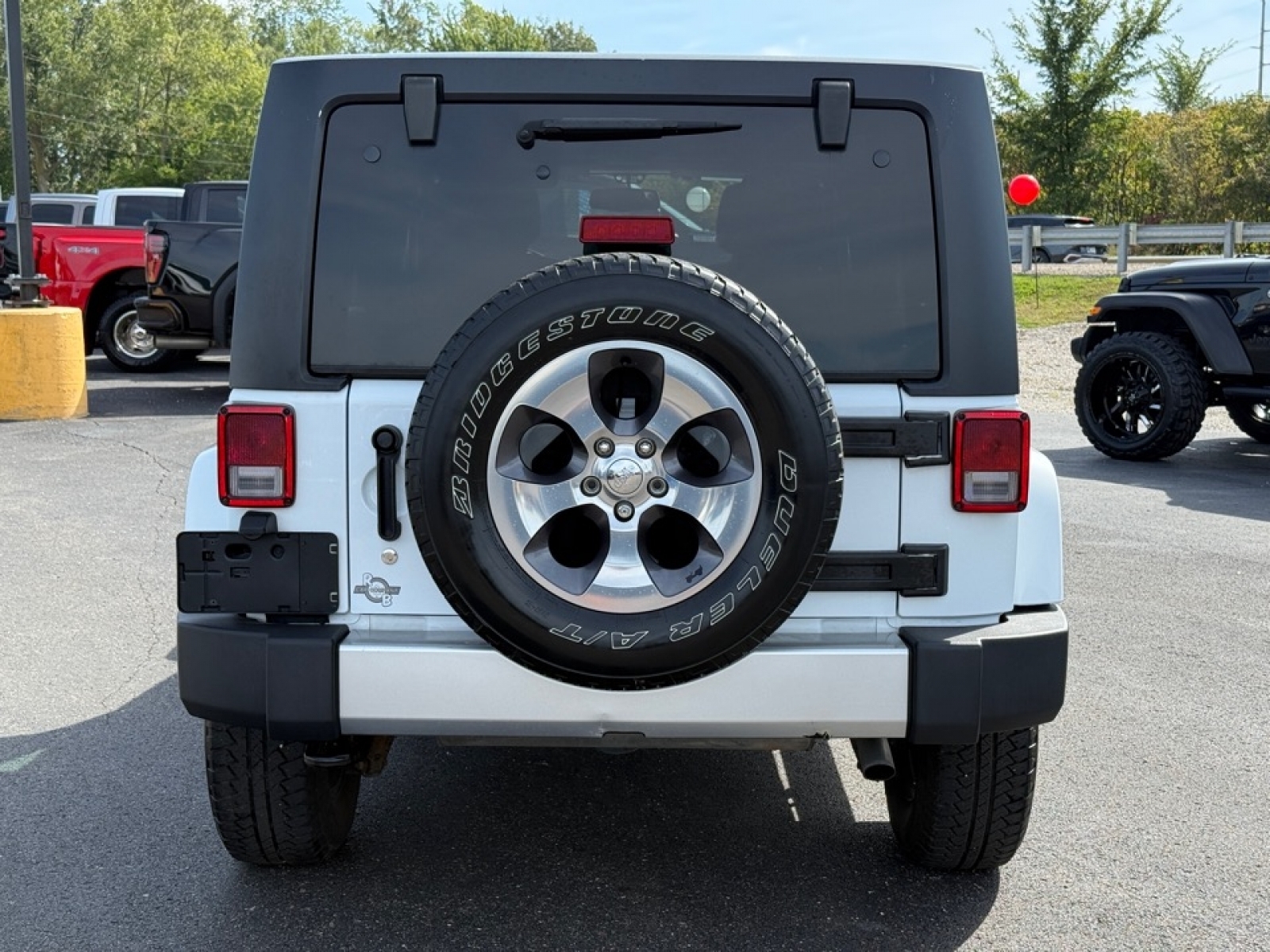 2017 Jeep Wrangler Unlimited Sahara 4x4, 38611A, Photo