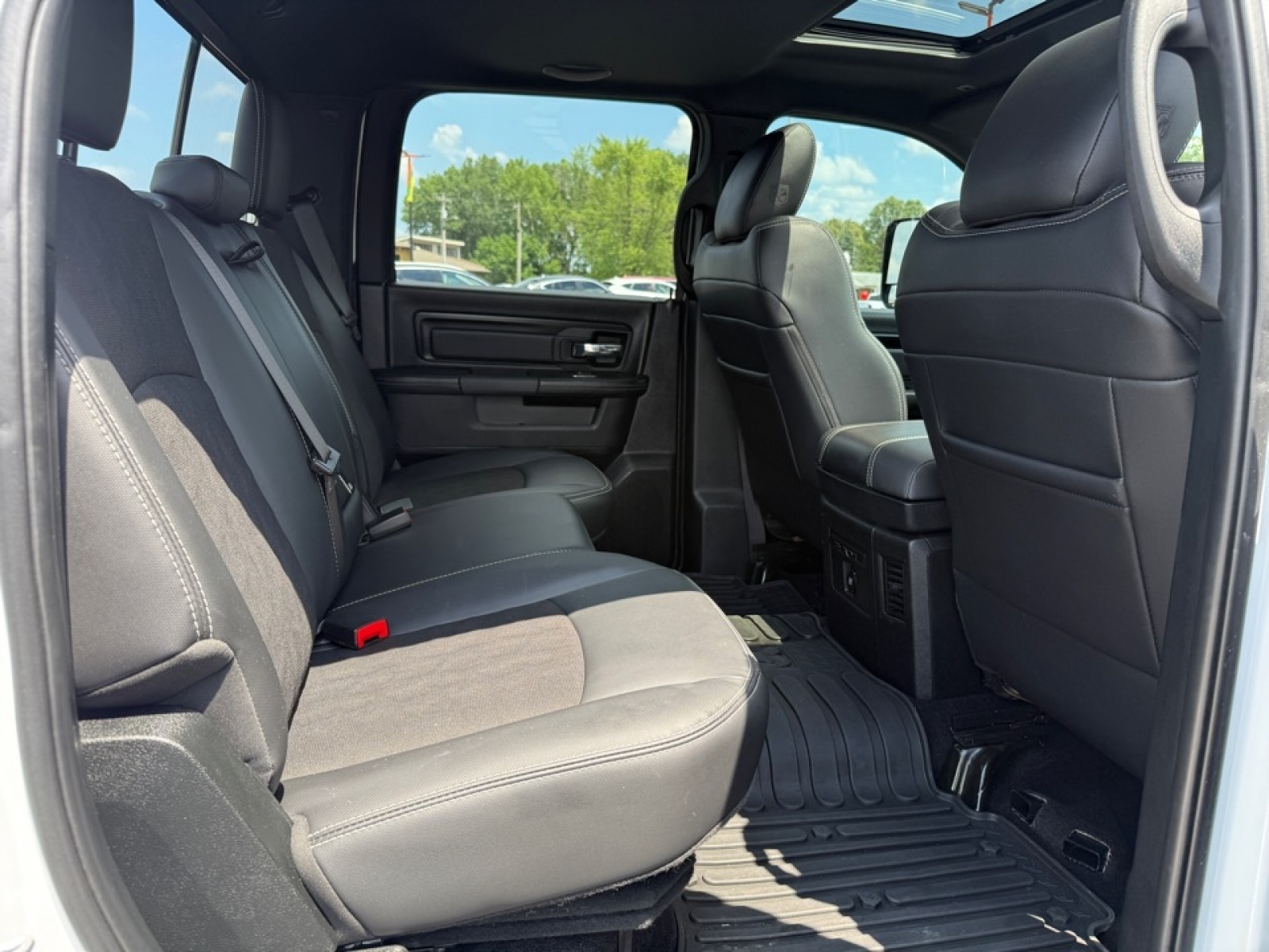 2017 Ram 1500 Rebel photo 15