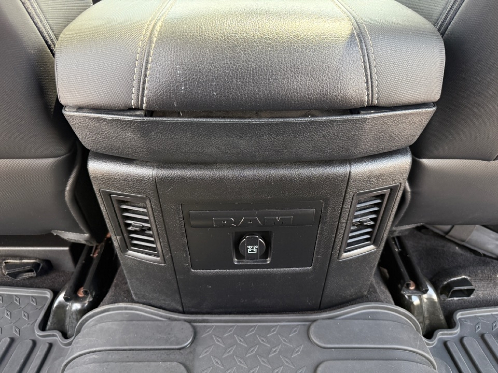 2017 Ram 1500 Rebel photo 32