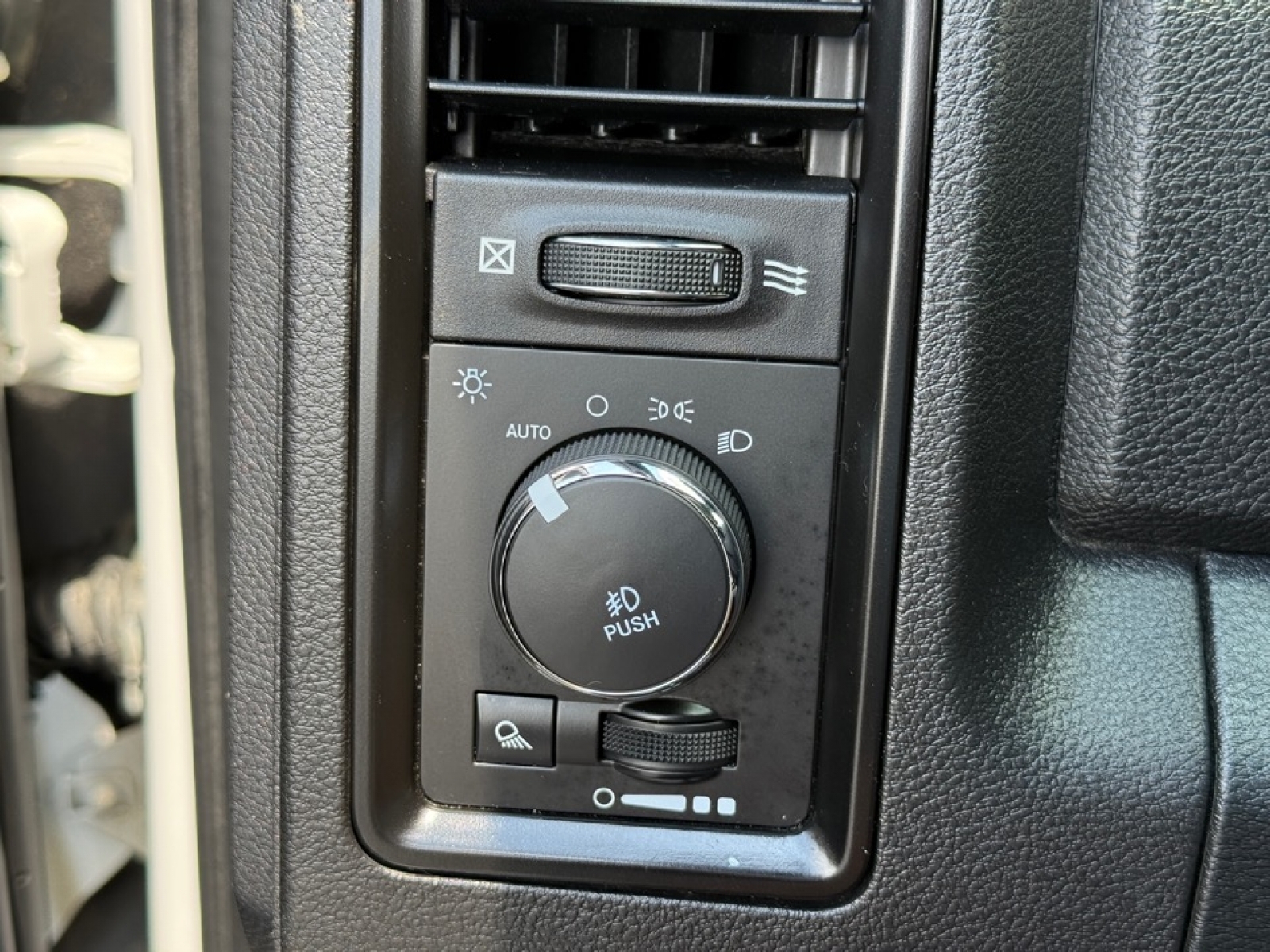 2017 Ram 1500 Rebel photo 34