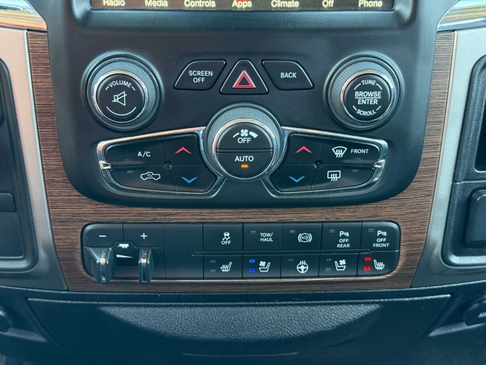 2017 Ram 2500 Laramie Crew Cab 4x4 6'4