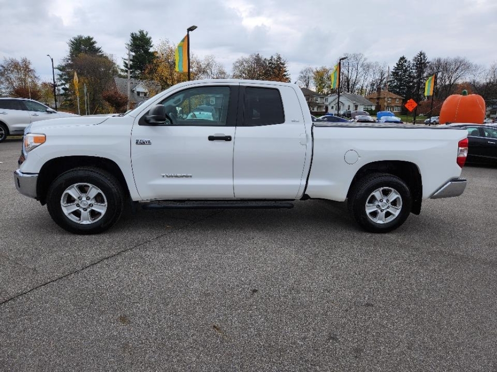 2017 Toyota Tundra image