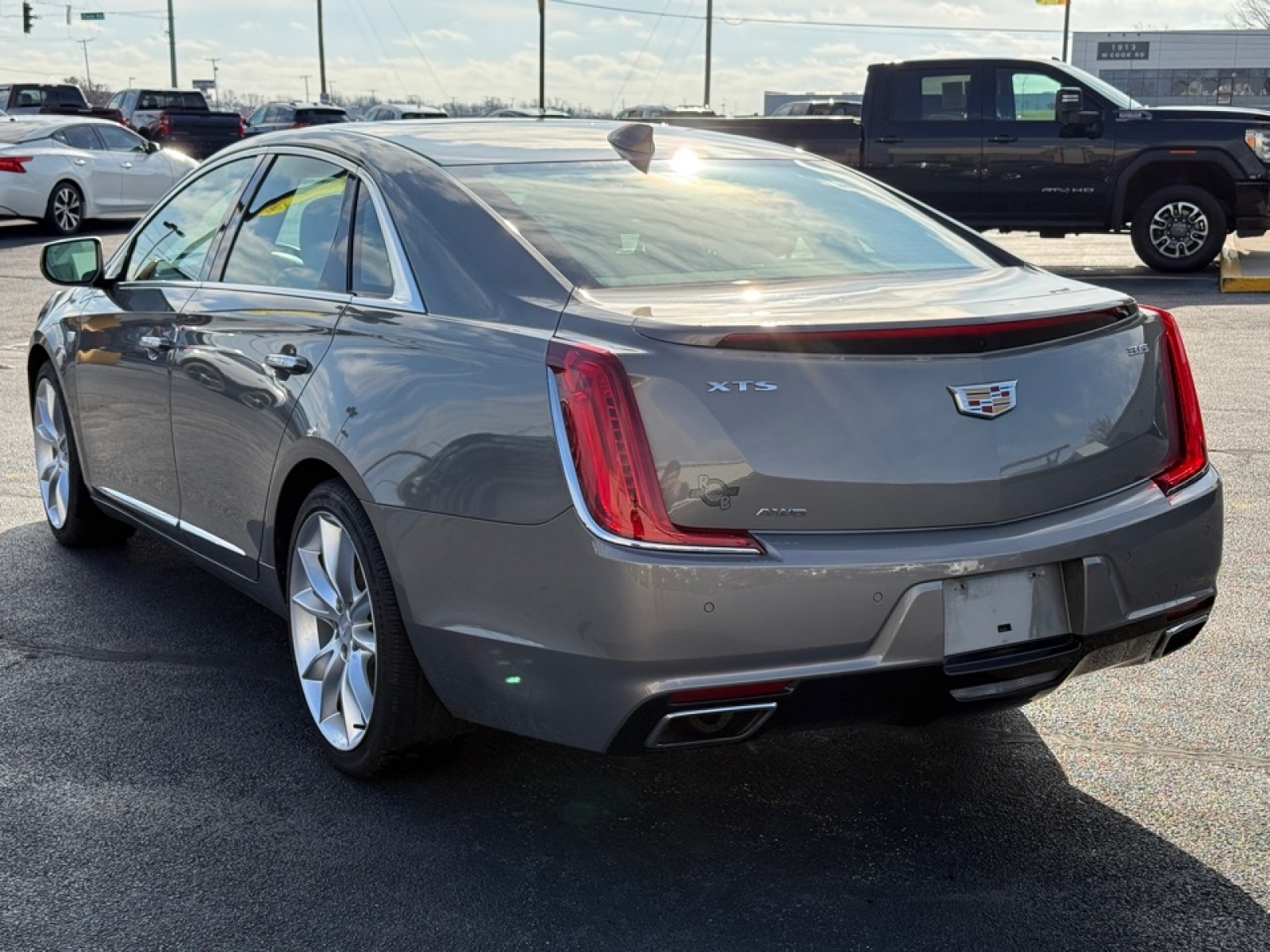 2018 Cadillac XTS image