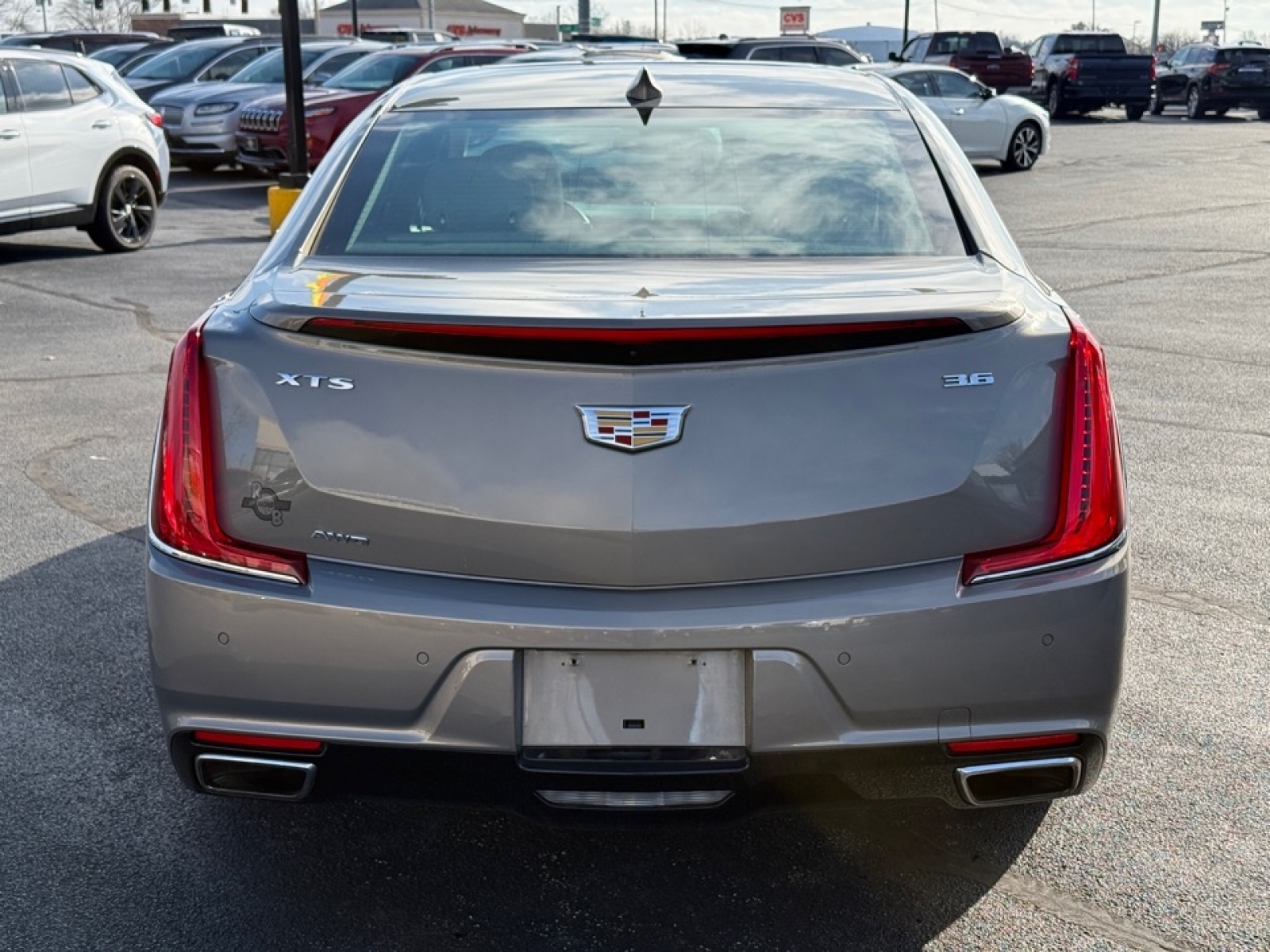 2018 Cadillac XTS image