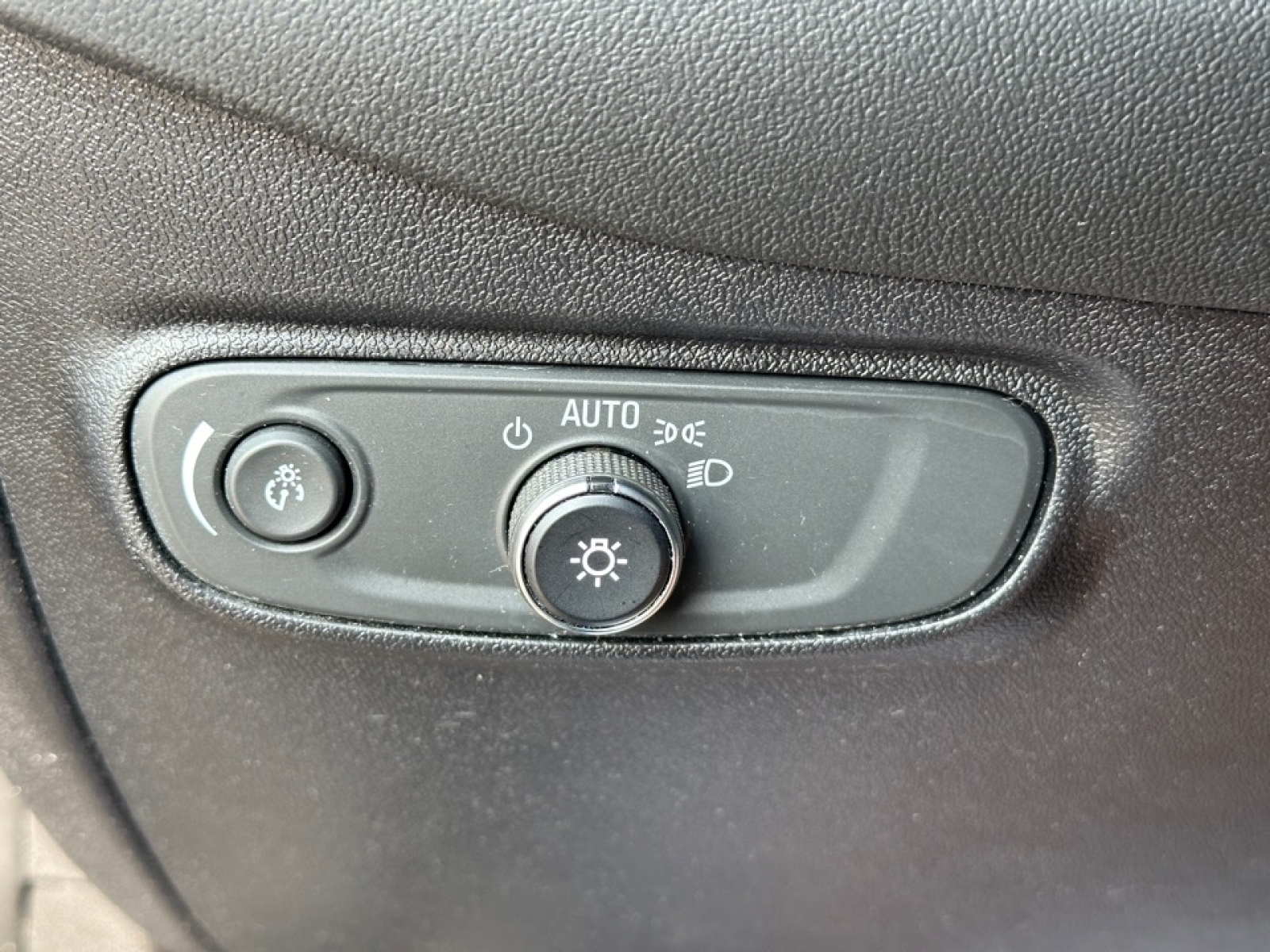 2018 Chevrolet Equinox LT, 39121A, Photo