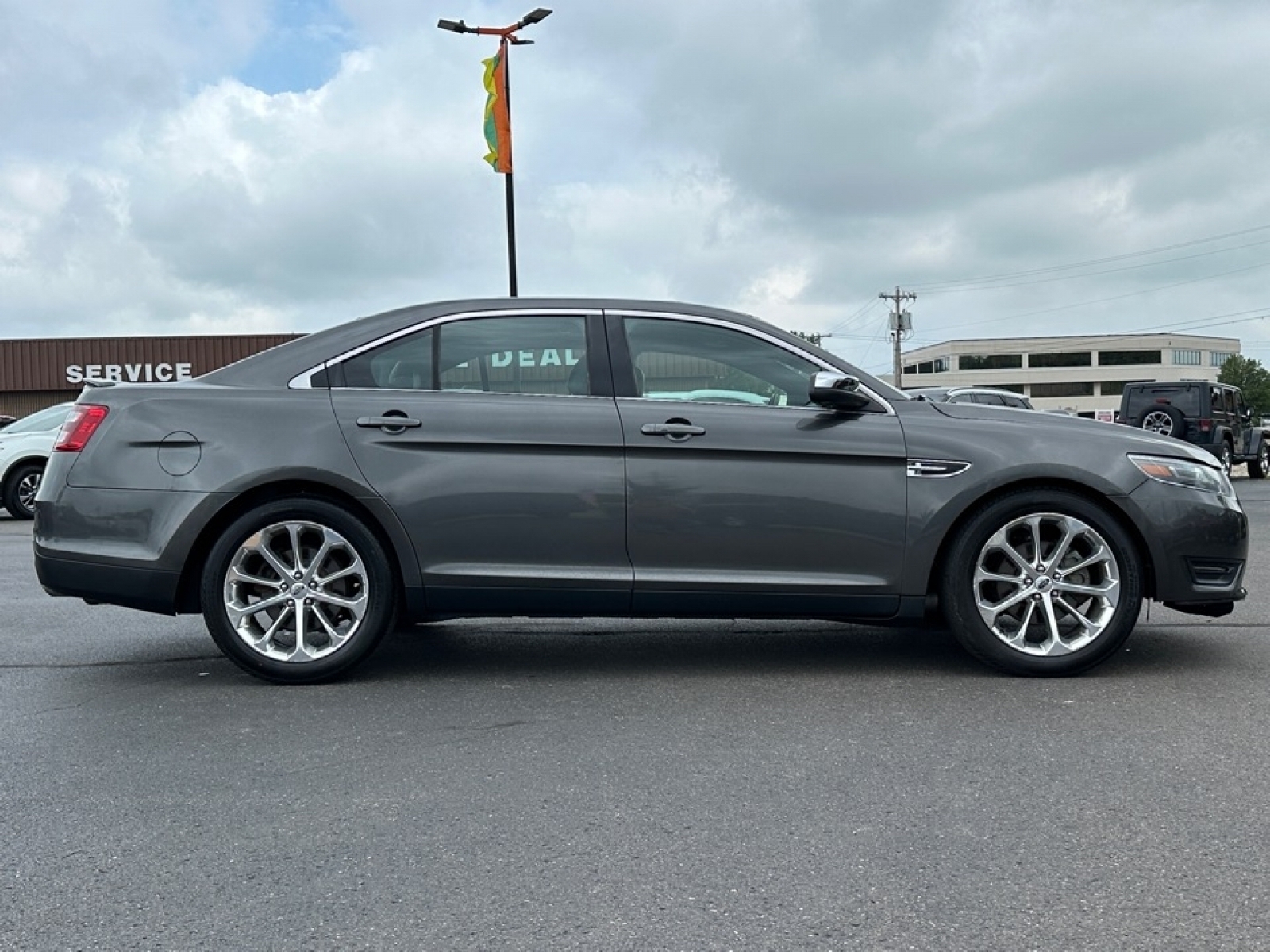 2018 Ford Taurus