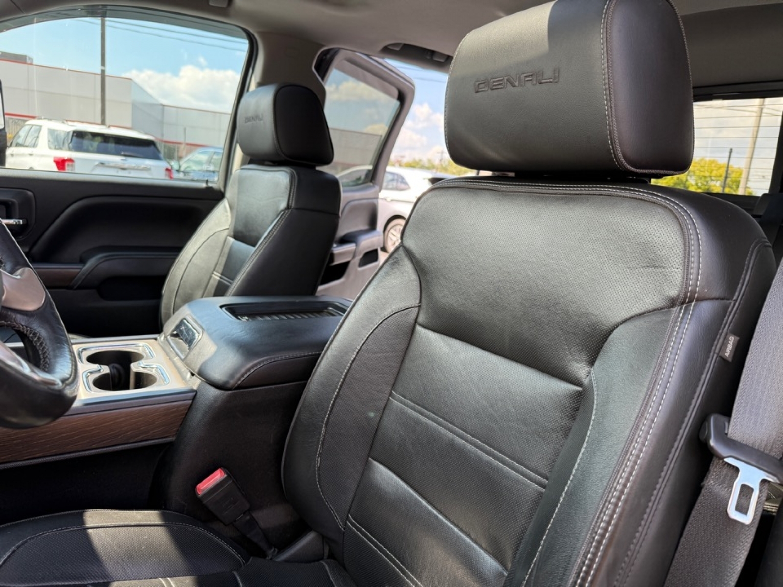 2018 GMC Sierra 1500 Denali, 38532A, Photo