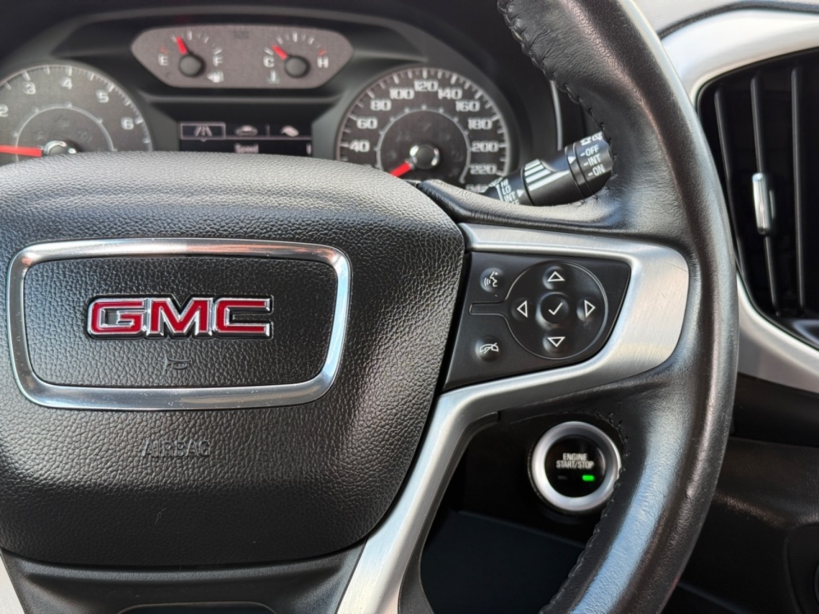 2018 GMC Terrain image