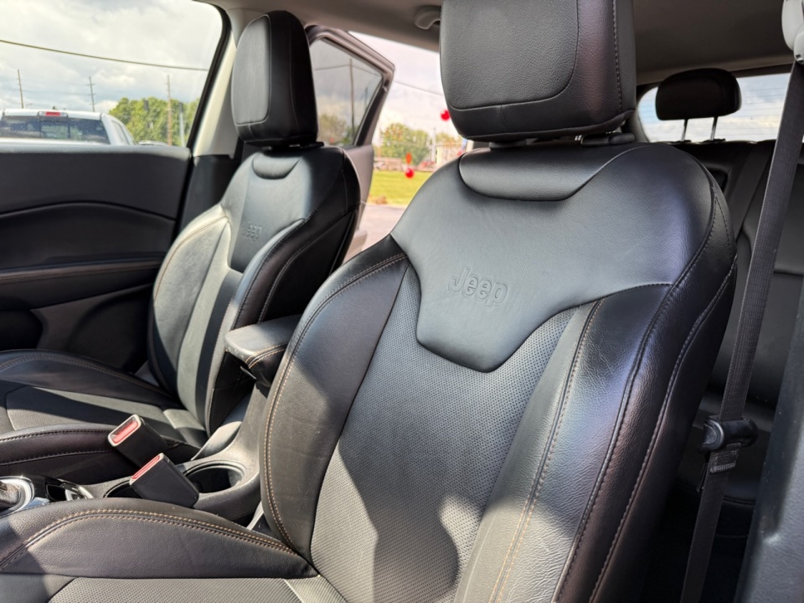 2018 Jeep Compass Limited 4x4, 38840, Photo