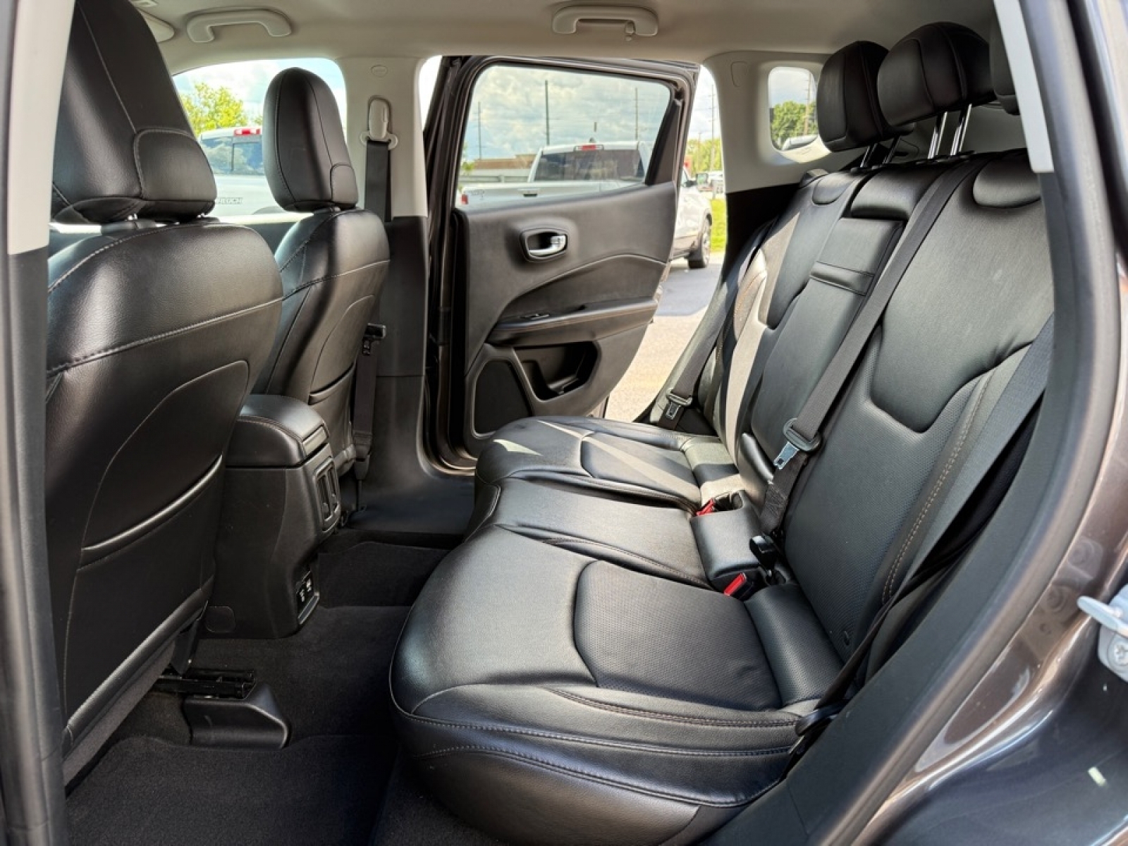 2018 Jeep Compass Limited 4x4, 38840, Photo